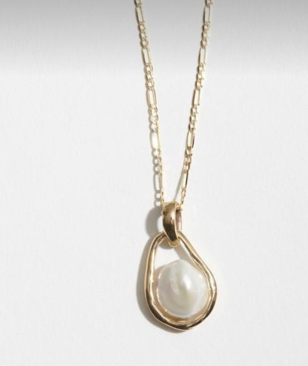 Evy Necklace